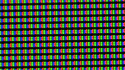 O monitor LC usa uma matriz clássica de subpixel RGB que consiste em um LED vermelho, um azul e um verde.