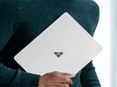 O Surface Laptop de 13 polegadas é o menor laptop que a Microsoft comercializa atualmente.