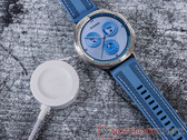 A Huawei vende o Watch GT 5 em dois tamanhos e vários acabamentos. (Fonte da imagem: Notebookcheck)