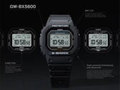 Relógio Casio G-Shock GW-BX5600 apresentado com legendas destacando seu LCD MIP, dois estilos de fonte, alimentação Tough Solar, conectividade Bluetooth e sincronização de hora controlada por rádio Multiband 6.
