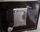 Os dissipadores de calor do PS5 não estão imunes aos efeitos a longo prazo da corrosão por gálio, como demonstra esta superfície de contato permanentemente danificada.