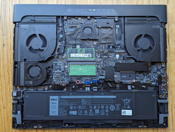 Configuração AMD-AMD do Alienware m18 R1