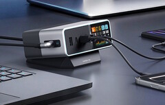 O Cuktech 30 Ultra fornece até 300 watts de potência para vários dispositivos simultaneamente.