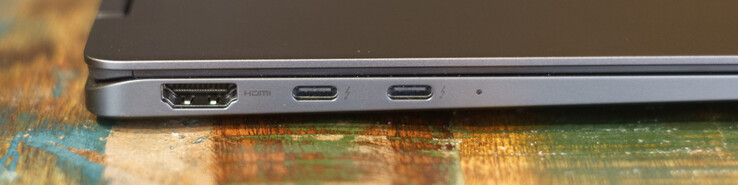 HDMI 2.1; 2x USB Tipo C com Thunderbolt 4, DisplayPort e PowerDelivery