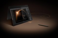 O MSI Sumit E16 Flip está agora disponível com componentes mais potentes. (Fonte da imagem: MSI)