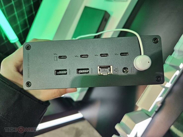 The Revodok Max 2131 sports Thunderbolt 5 chops. (Image source: TechPowerUp)