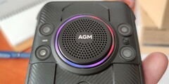 AGM H5 Pro câmeras robustas para smartphone, alto-falante e área de anel LED (Fonte: Própria)