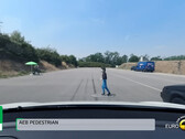 O modelo Y também foi testado com pedestres de tamanho infantil (imagem: Euro NCAP)