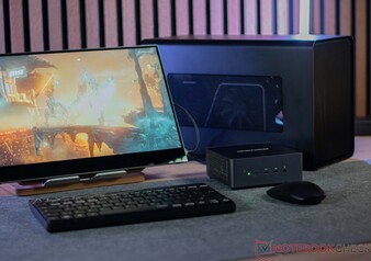 Minisforum Venus Series UM790 Pro com um Razer Core X e uma Nvidia GeForce RTX 3060 Ti