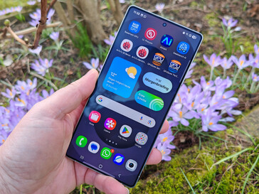 O Samsung Galaxy S25 Ultra para uso externo