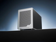 O Y104A custa a partir de US$ 345 no AliExpress. Na foto: a parte frontal do NAS. (Fonte da imagem: AliExpress)