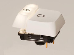 As teclas de ação dupla no teclado de baixo perfil Nics Tek Hesper64(100) permitem que os jogadores ativem funções secundárias rapidamente. (Fonte da imagem: Nics Tek)