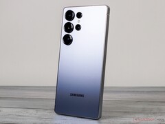 A versão beta mais recente do One UI 8 para o Samsung Galaxy S25 Ultra apresenta problemas com fotos da lua (Fonte da imagem: Notebookcheck)