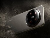 Um vazador revelou detalhes sobre a abertura da lente da câmera Leica com zoom prevista para o Xiaomi 17 Ultra. (Fonte da imagem: Xiaomi)