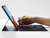 O Surface Pro X poderia se tornar muito mais útil com o Windows 11. (Fonte de imagem: Microsoft)