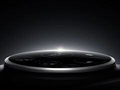 Espera-se que a Xiaomi substitua o Xiaomi 15 Ultra, na foto, por um sucessor que contenha três grandes atualizações de câmera, entre outras melhorias. (Fonte da imagem: Xiaomi)