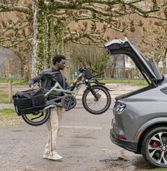 A bicicleta elétrica de carga HSD de 2ª geração apresenta um design compacto