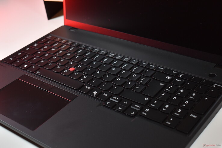 Lenovo ThinkPad P16s Gen 4 AMD: Teclado