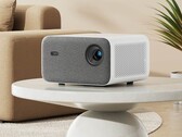 O Xiaomi Mi Projector 2S pode lançar uma imagem de 1080P até 120" de largura. (Fonte da imagem: Xiaomi)
