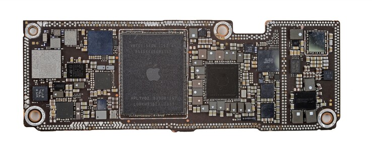O Apple A16 Bionic custa cerca de US$102 para ser produzido, dos quais menos de 30 centavos vão para a ARM. (Imagem: iFixit)