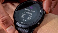 O Forerunner 945 pode ter apenas mais algumas semanas antes que a Garmin o substitua pelo Forerunner 955. (Fonte da imagem: Garmin)