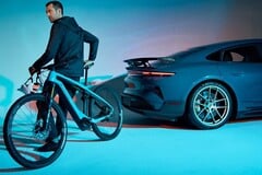 As medidas de austeridade em Stuttgart levaram a Porsche a fechar três subsidiárias e a se concentrar em seu negócio principal.