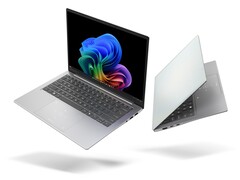 O Acer Swift Edge 14 AI para 2026 pesa menos de 1 kg (2,2 lbs.). (Fonte da imagem: Acer)