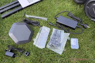 Conteúdo das duas caixas de papelão