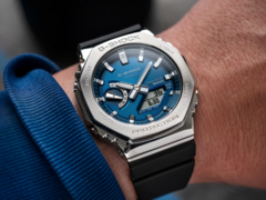 Os novos relógios G-Shock GBM-2100A-2B (foto) e GBM-2100A-4B da Casio estão sendo lançados no Reino Unido. (Fonte da imagem: Casio)