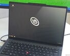 O Lenovo ThinkPad T14 Gen 7, executando o Linux Mint.