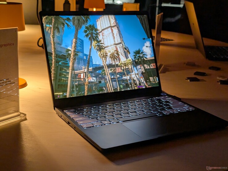 O Panther Lake X7 tem uma iGPU muito potente com a capacidade de executar jogos modernos como Cyberpunk 2077 a 1080p e 60 FPS