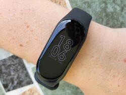 Xiaomi Mi Smart Band 7 com função Always-On