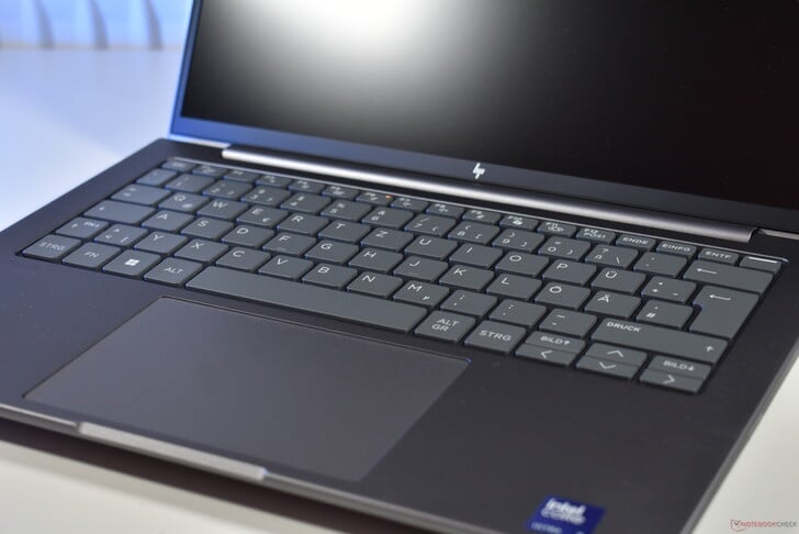 HP ZBook 8 G1i 14: Teclado