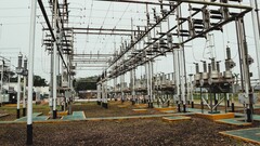 O verdadeiro gargalo para o crescimento da IA: Uma subestação elétrica típica representando os desafios de capacidade da rede local que o CEO da Microsoft, Satya Nadella, citou. (Fonte da imagem: Freepik.com)