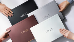O VAIO SX14 VJS145 vem em quatro cores e com muitos componentes configuráveis. (Fonte de imagem: VAIO)