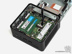 O Intel NUC 12 ou NUC 12 Studio Pro embalará um soco graças a seus processadores Intel Alder Lake-P. (Fonte de imagem: Chiphell)