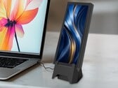 O novo monitor portátil da Japannext apresenta uma proporção de tela exclusiva de 5:16. 