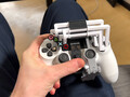 O mod de controle PlayStation impresso em 3D permite jogos com uma mão PS4 e PS5