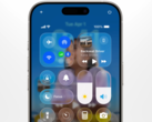O design do software Liquid Glass afeta fortemente a estética da Central de controle do iOS. (Fonte da imagem: Apple no YouTube)