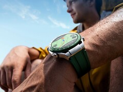 O Watch Ultimate da Huawei (na foto) está recebendo uma atualização global. (Fonte da imagem: Huawei)