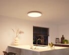 A luminária de teto Philips Hue Devote (foto) chegou à Europa. (Fonte da imagem: Philips Hue)