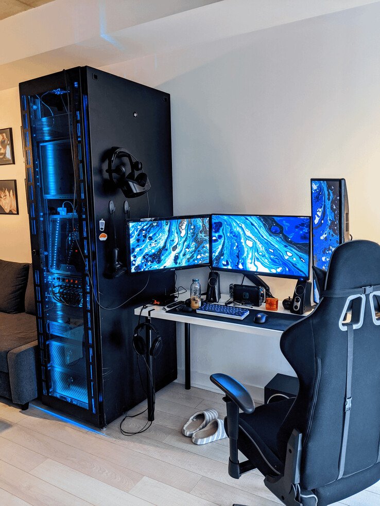 (Fonte da imagem: u/Wuwica via r/battlestations)