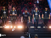 A formação da equipe MongolZ (foto) na cerimônia de abertura do Blast Major em andamento em Austin. (Fonte da imagem: HLTV)