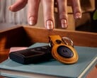 O Motorola Moto Tag é o primeiro rastreador a suportar UWB no novo Find Hub do Google (Fonte da imagem: Motorola)