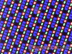 Matriz de subpixels OLED nítida com granulação mínima