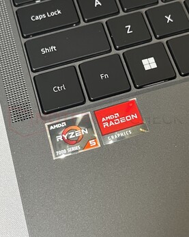Adesivo: Sem dúvida Ryzen 5 7000 Series 
