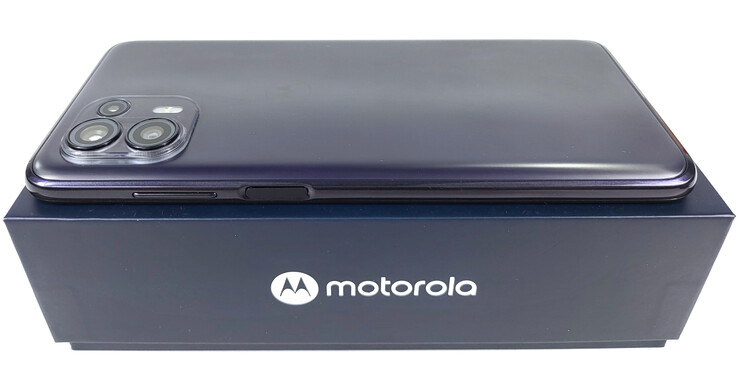 Teste o smartphone Edge 20 Lite da Motorola