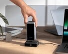 A suposta Anker 150W Charging Base sucederia o acessório original de 100W (foto). (Fonte da imagem: Anker)