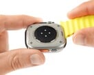 Relógios inteligentes, como o Apple Watch Ultra, estão isentos do regulamento da UE sobre reparos.