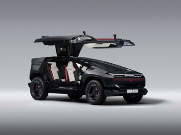 O SUV Ceer EXOBOT.